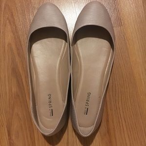 Blush Flats with Gold Accent